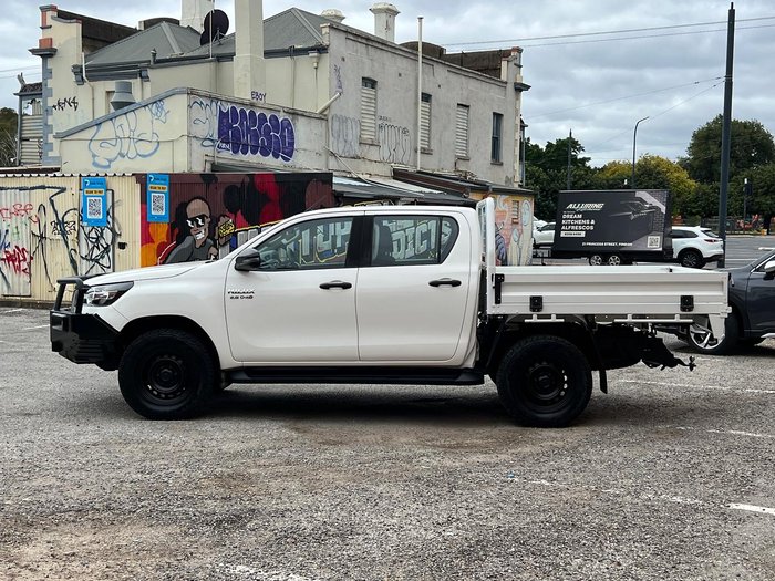 2020 Toyota Hilux SR