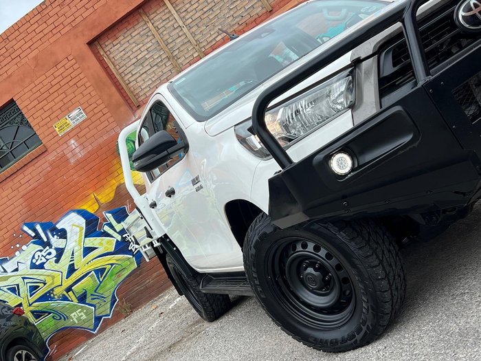 2020 Toyota Hilux SR
