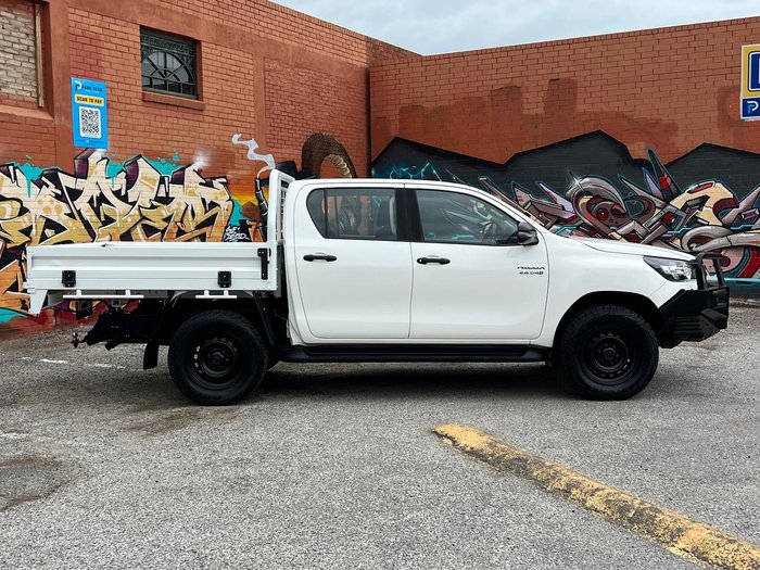 2020 Toyota Hilux SR