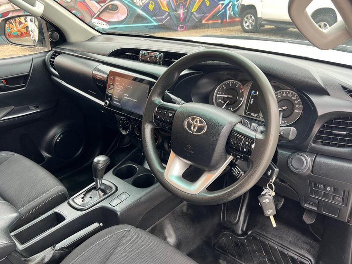 2021 Toyota Hilux SR