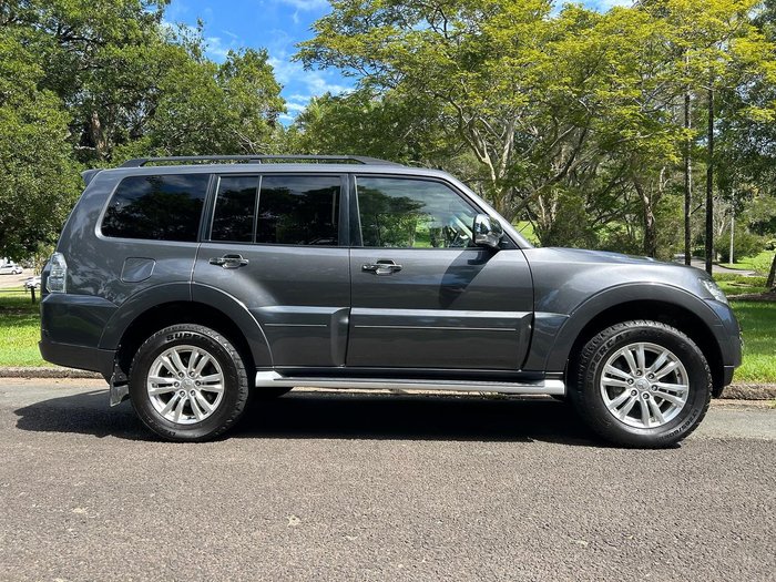 2016 Mitsubishi Pajero GLX