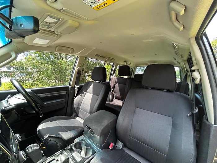 2016 Mitsubishi Pajero GLX