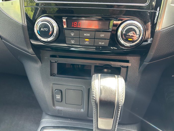 2016 Mitsubishi Pajero GLX