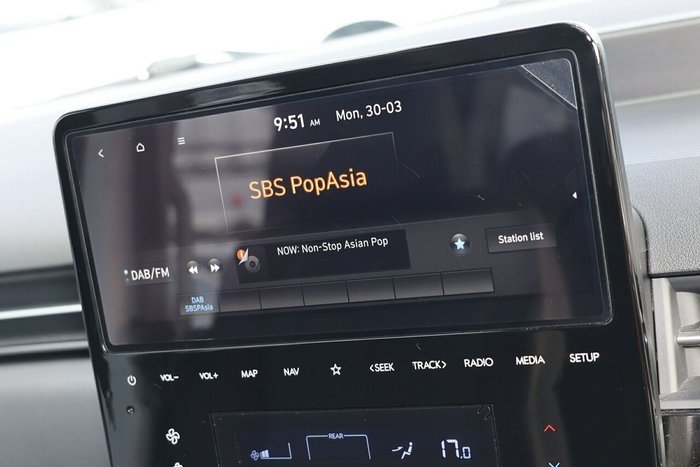 2023 Hyundai STARIA Elite