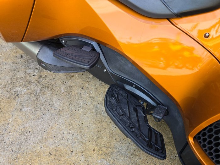 2015 BRP SPYDER RT Orange