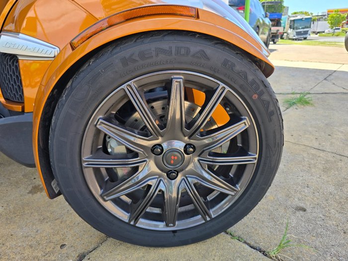2015 BRP SPYDER RT Orange