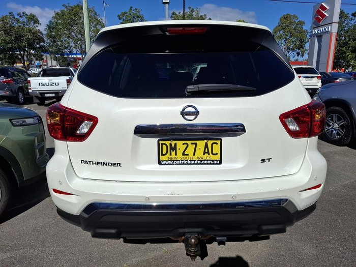 2017 Nissan Pathfinder ST