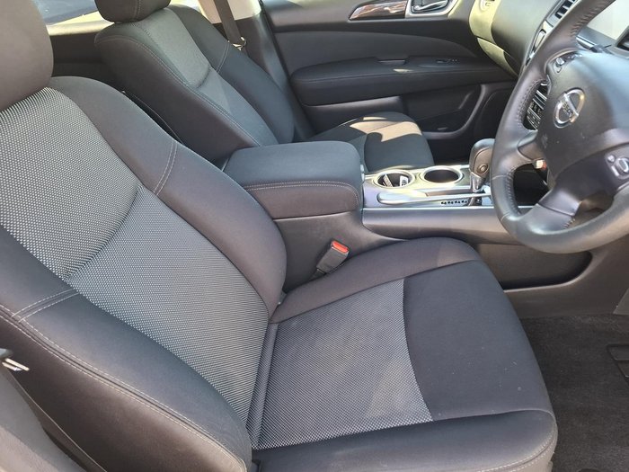 2017 Nissan Pathfinder ST