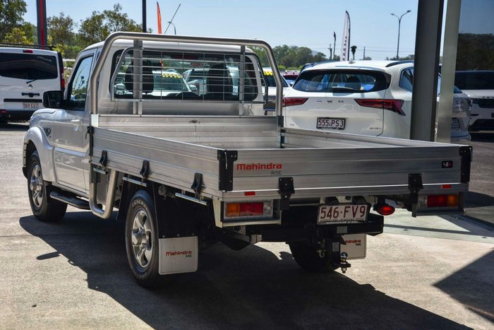 2022 Mahindra PIK-UP S6+