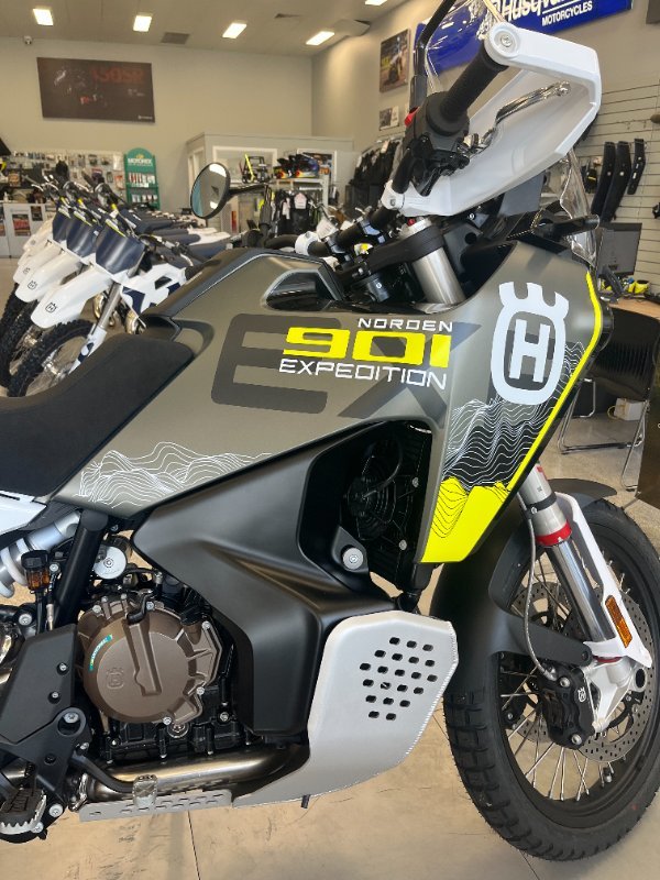 2025 HUSQVARNA NORDEN 901 EXPEDITION Storm Grey