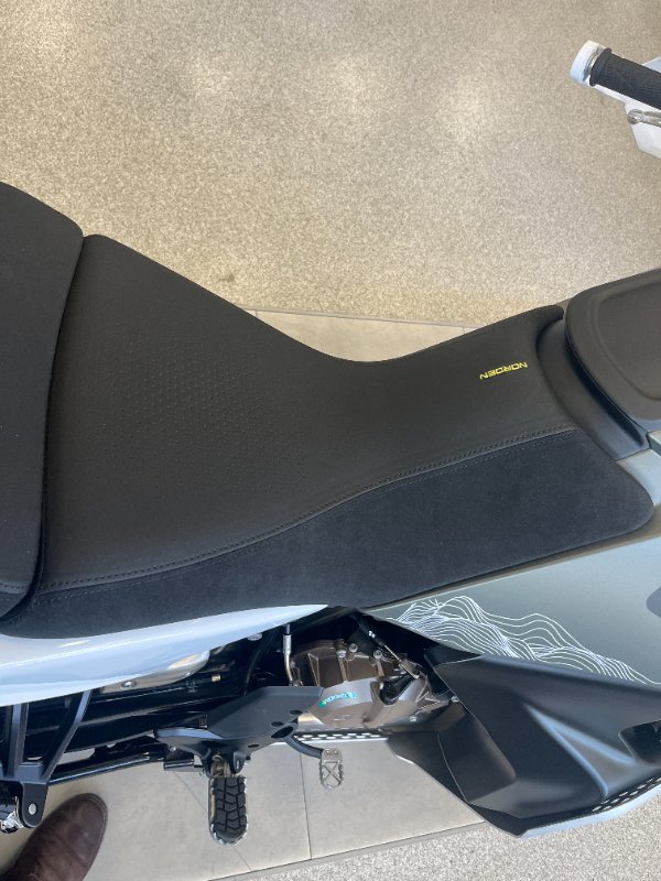 2025 HUSQVARNA NORDEN 901 EXPEDITION Storm Grey