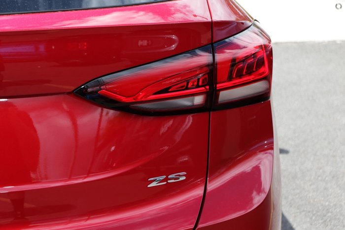 2025 MG ZS Essence Turbo