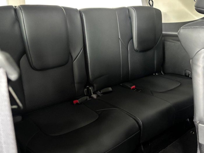 2026 Nissan Patrol Warrior Y62 MY26 4X4 Dual Range Black Obsidian