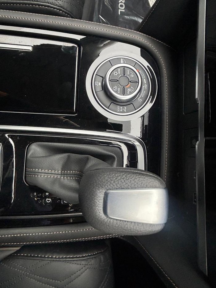2026 Nissan Patrol Warrior Y62 MY26 4X4 Dual Range Black Obsidian