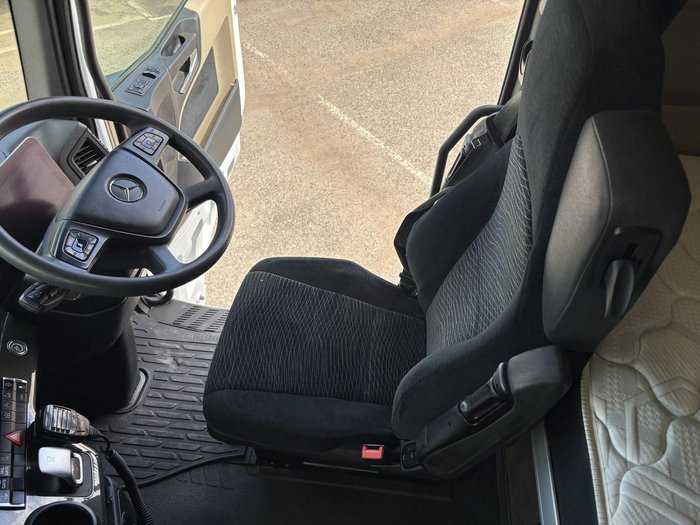 2021 Mercedes-Benz Actros 2658 White