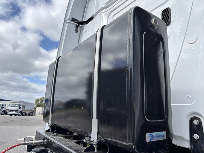 2021 Mercedes-Benz Actros 2658 White