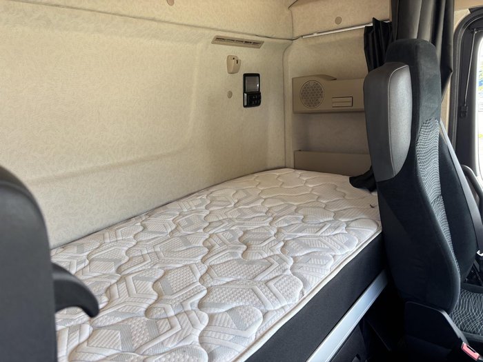 2021 Mercedes-Benz Actros 2658 White