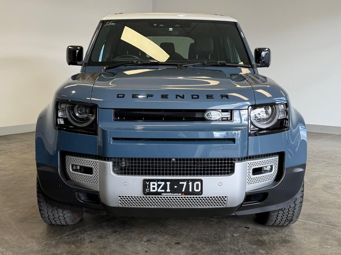 2022 Land Rover Defender 110 D300 SE