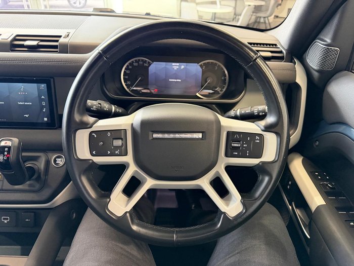 2022 Land Rover Defender 110 D300 SE