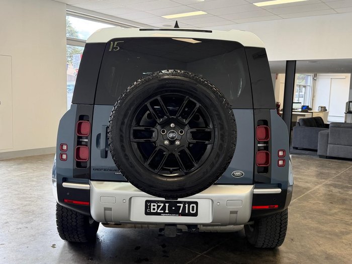 2022 Land Rover Defender 110 D300 SE
