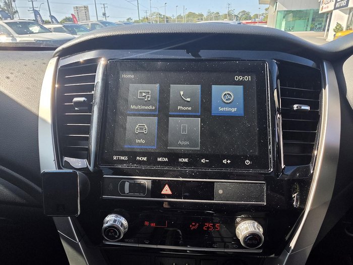 2022 Mitsubishi Pajero Sport GLX