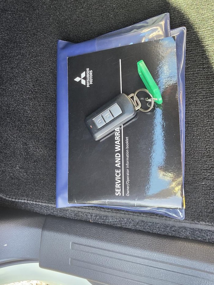 2022 Mitsubishi Pajero Sport GLX