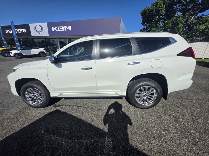 2022 Mitsubishi Pajero Sport GLX