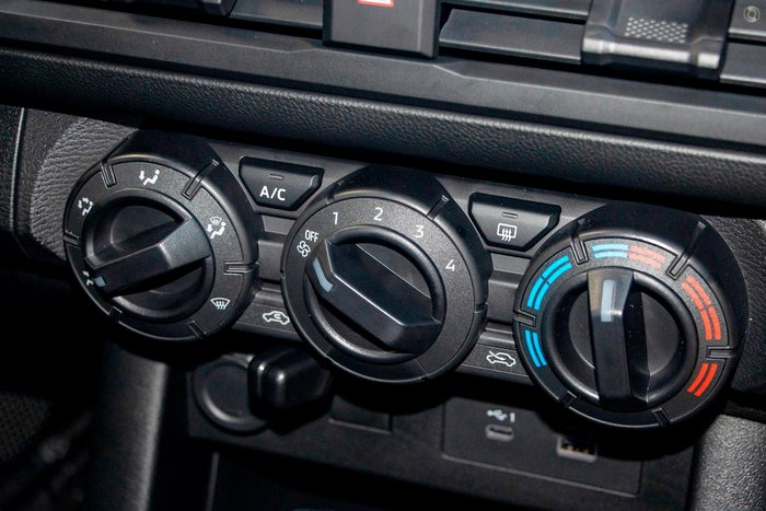 2026 Mitsubishi Triton GLX