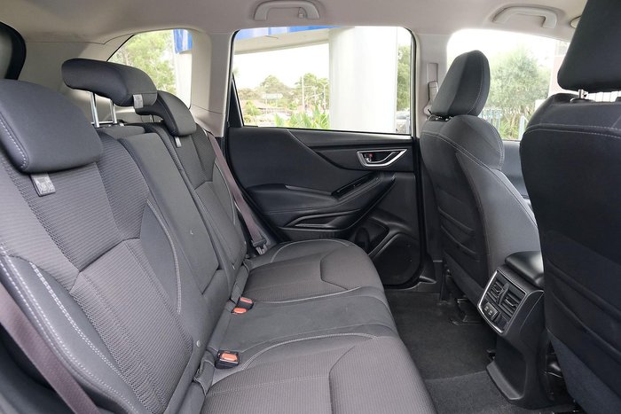 2025 Subaru Forester 2.5i