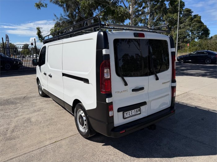 2018 RENAULT TRAFIC FORMULA EDITION SWB X82 MY18 White