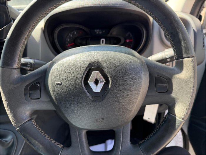 2018 RENAULT TRAFIC FORMULA EDITION SWB X82 MY18 White