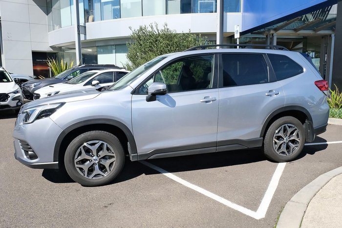 2025 Subaru Forester 2.5i