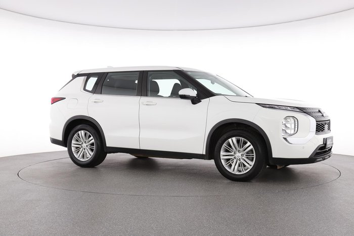 2022 Mitsubishi Outlander ES