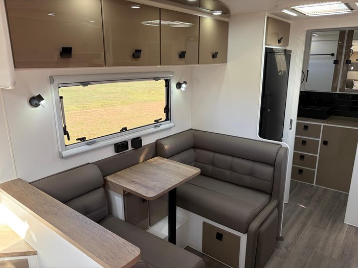 2026 Coach RV HM SERIES 20ft