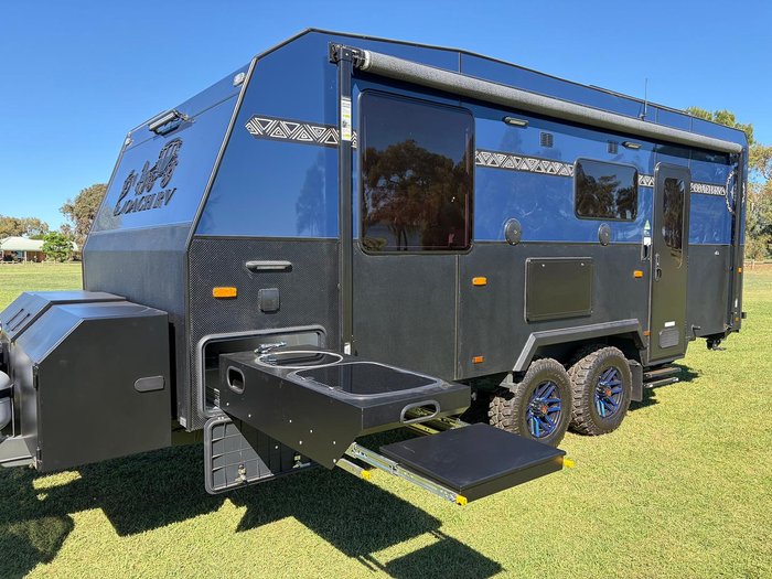 2026 Coach RV HM SERIES 20ft **Was 109,990 now $99,990**