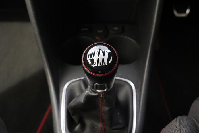 2016 Volkswagen Polo GTI