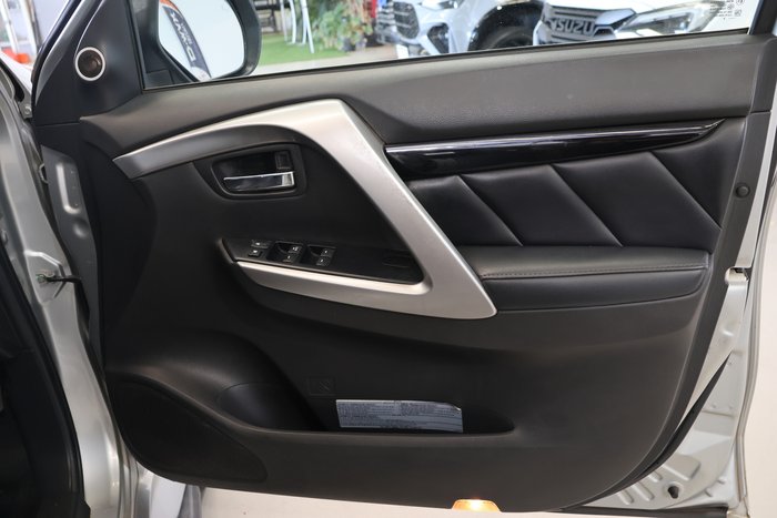 2017 Mitsubishi Pajero Sport Exceed