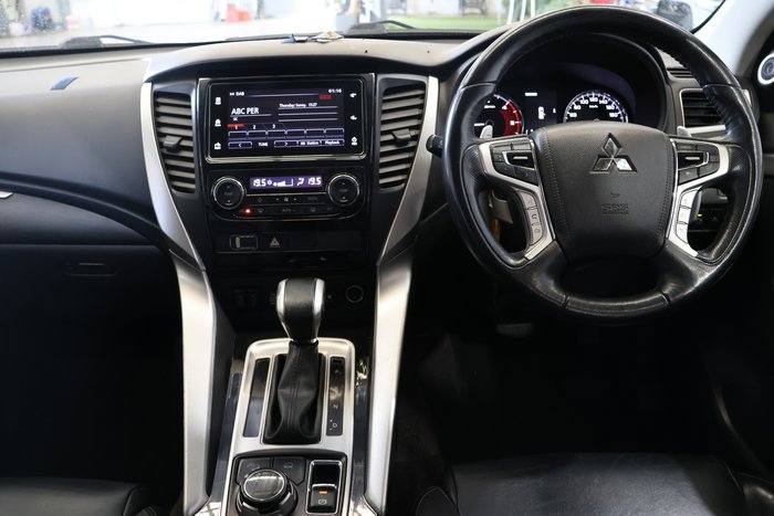 2017 Mitsubishi Pajero Sport Exceed