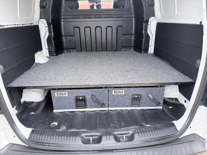 2018 Hyundai iLoad TQ3-V Series II MY18 Creamy White