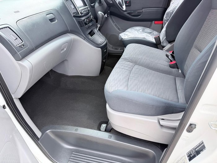 2018 Hyundai iLoad TQ3-V Series II MY18 Creamy White