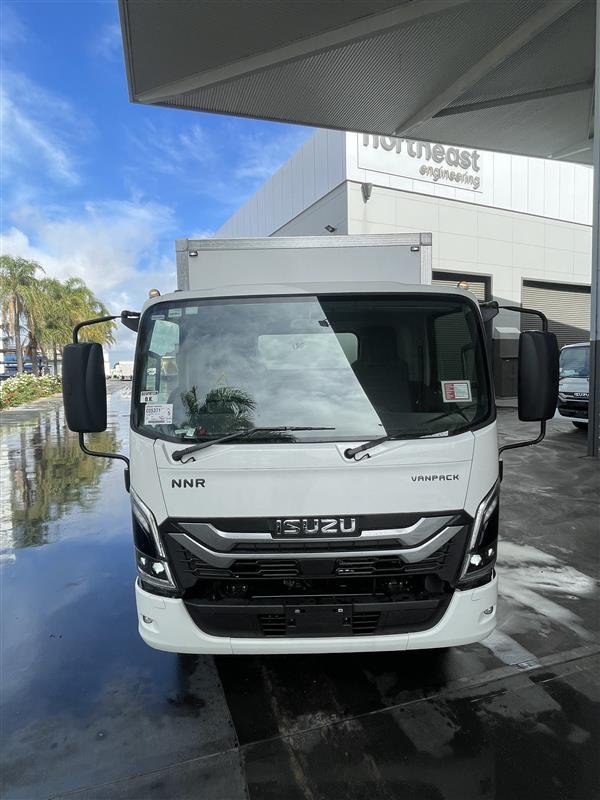 2026 Isuzu N Series NNR 45-150 DT D34 Vanpack