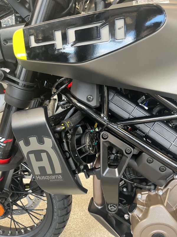 2025 HUSQVARNA SVARTPILEN 401 VELOCITY GREY