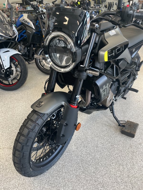 2025 HUSQVARNA SVARTPILEN 401 VELOCITY GREY