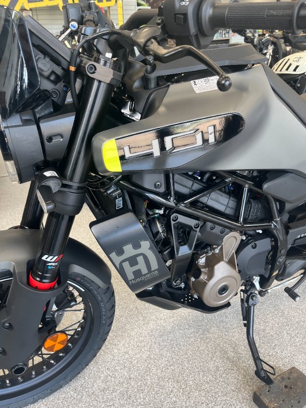 2025 HUSQVARNA SVARTPILEN 401 VELOCITY GREY