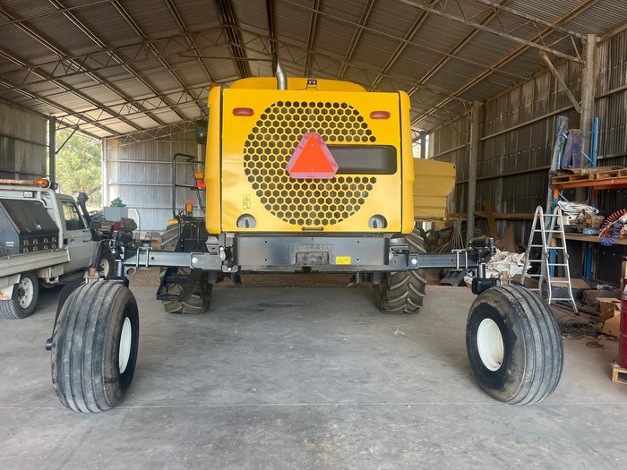 2020 NEW HOLLAND Speedrower 240 Yellow
