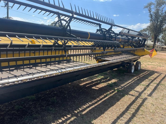 2020 NEW HOLLAND Speedrower 240 Yellow