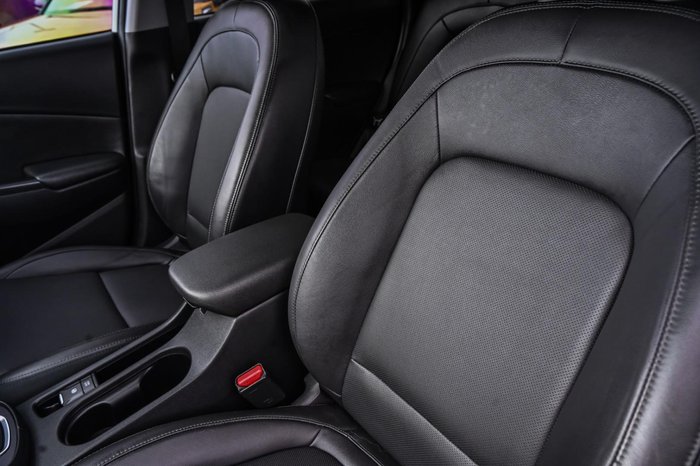 2023 Hyundai Kona Elite