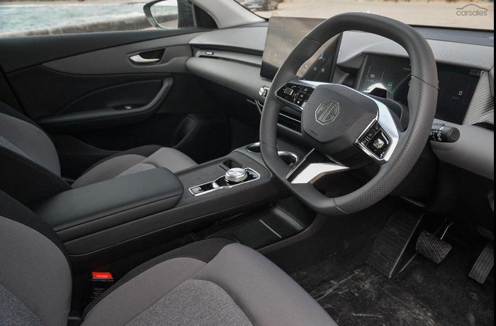 2025 MG MGS5 EV Excite 49