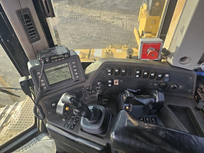 2010 CAT D8t
