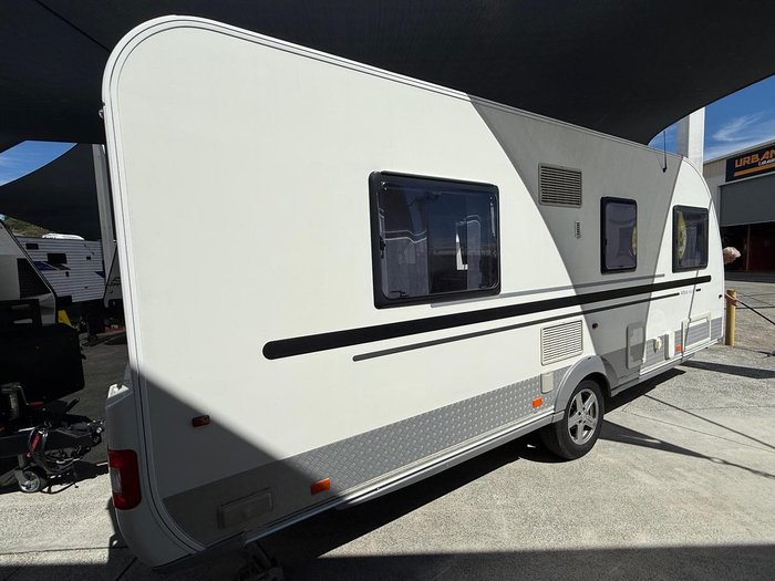 2018 Adria Altea 552